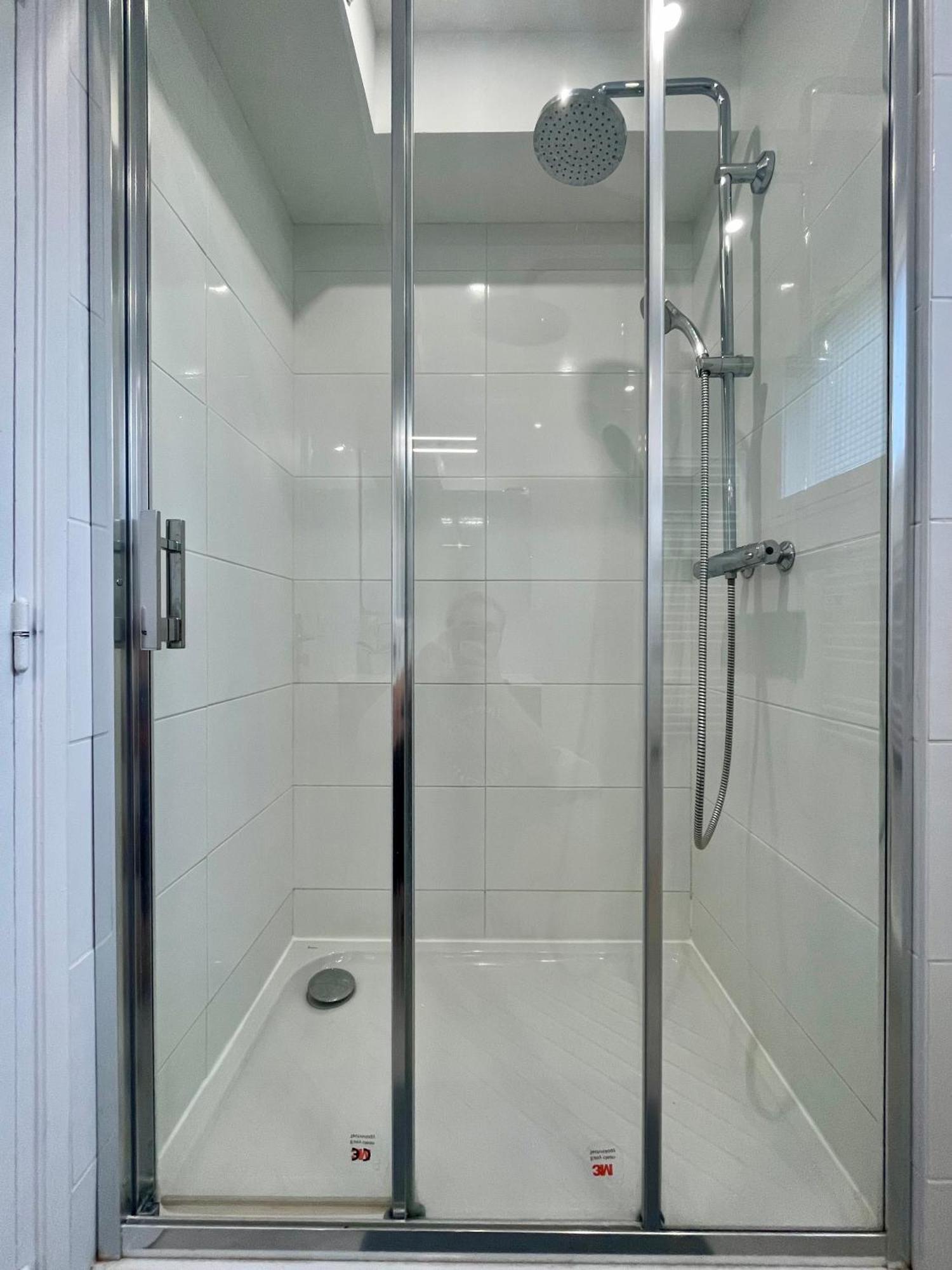 Bngo I Le Spacieux I 3 Chambres, 2 Salles De Bain, Parking Prive Gratuit, 8 Personnes, Vieux Lyon Hypercentre ภายนอก รูปภาพ