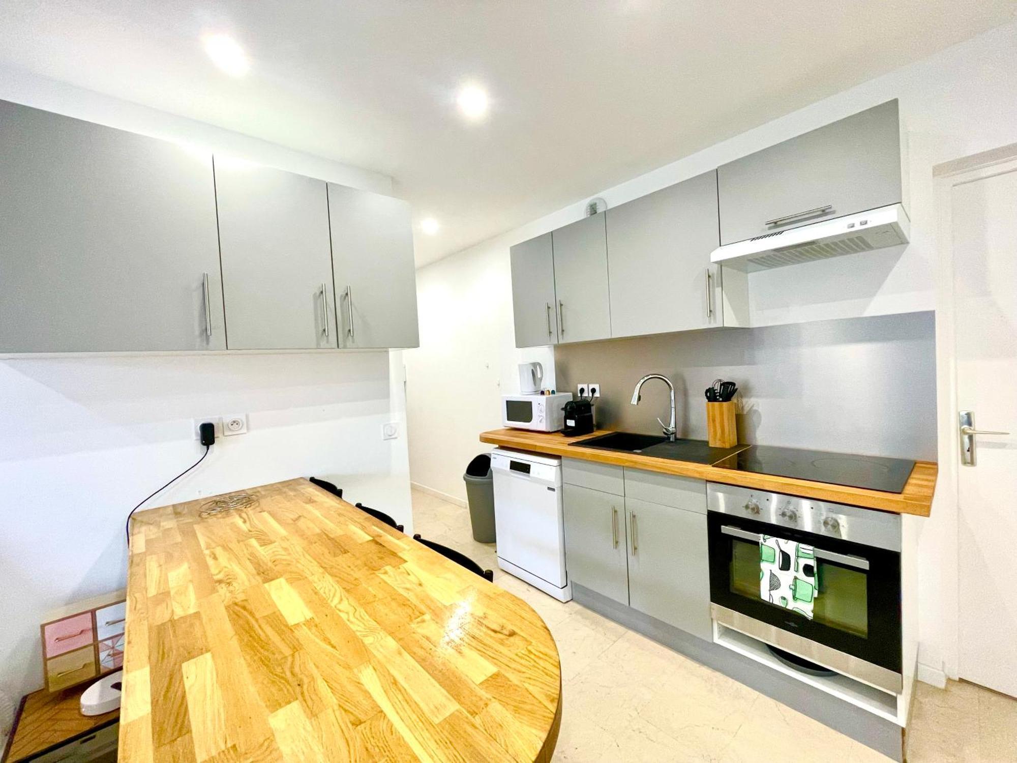 Bngo I Le Spacieux I 3 Chambres, 2 Salles De Bain, Parking Prive Gratuit, 8 Personnes, Vieux Lyon Hypercentre ภายนอก รูปภาพ