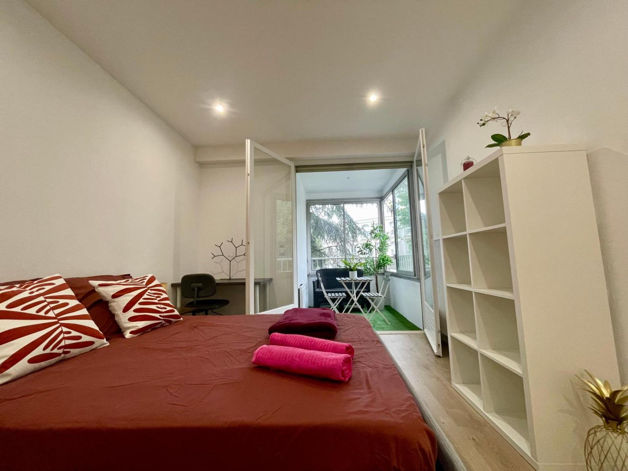 Bngo I Le Spacieux I 3 Chambres, 2 Salles De Bain, Parking Prive Gratuit, 8 Personnes, Vieux Lyon Hypercentre ภายนอก รูปภาพ